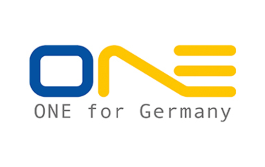Ein Logo mit der Aufschrift "ONE for Germany" in Blau und Gelb.