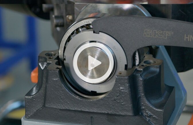 Spezielle Hakenschlüssel für den Lagerein- und -ausbau