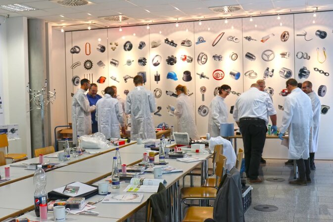 Wissen schaffen, Qualität sichern - Ludwig Meister Schulungen 2025