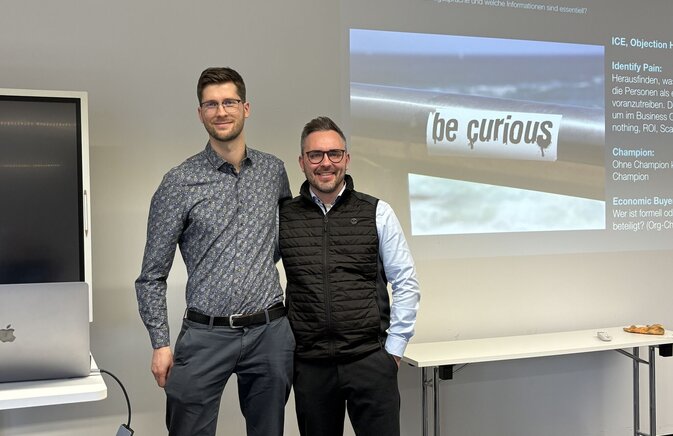 Vertrieb verstehen und gestalten: Stefan Gollmann als Dozent an der Hochschule Augsburg